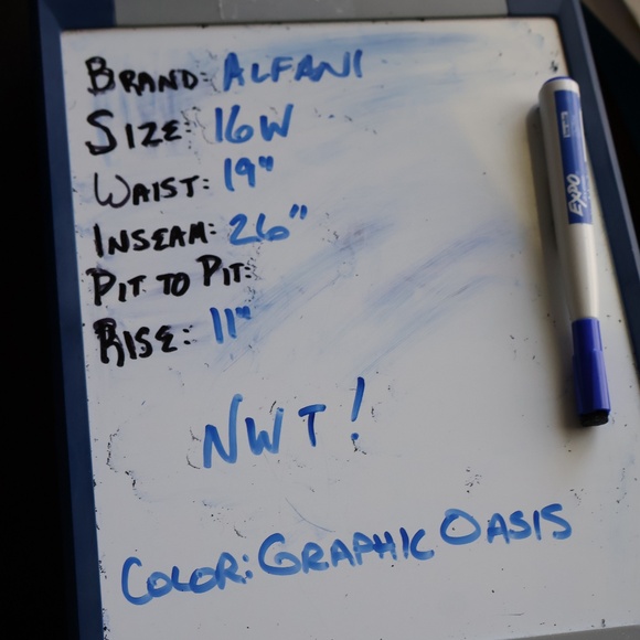 ALFANI Women's Color Block Cropped Pants - Picture 7 of 7